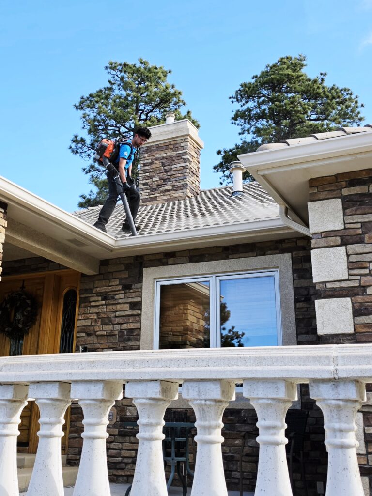 gutter cleaning colorado springs